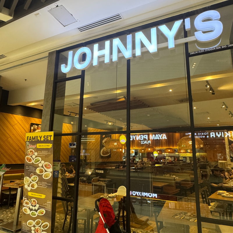 Johnny's Restaurant